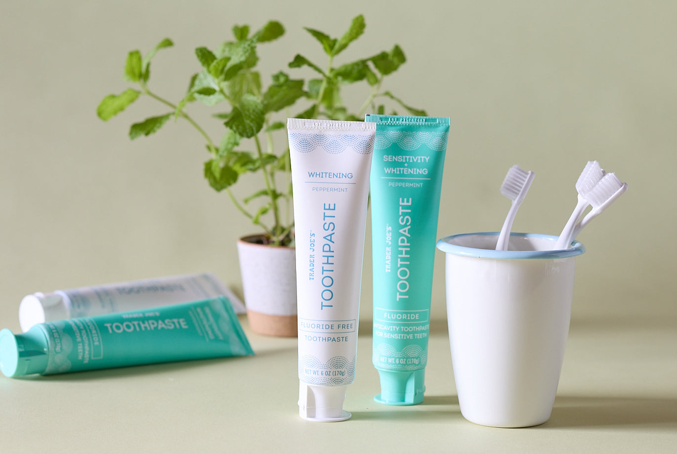 Sensitivity + Whitening Peppermint Fluoride Toothpaste